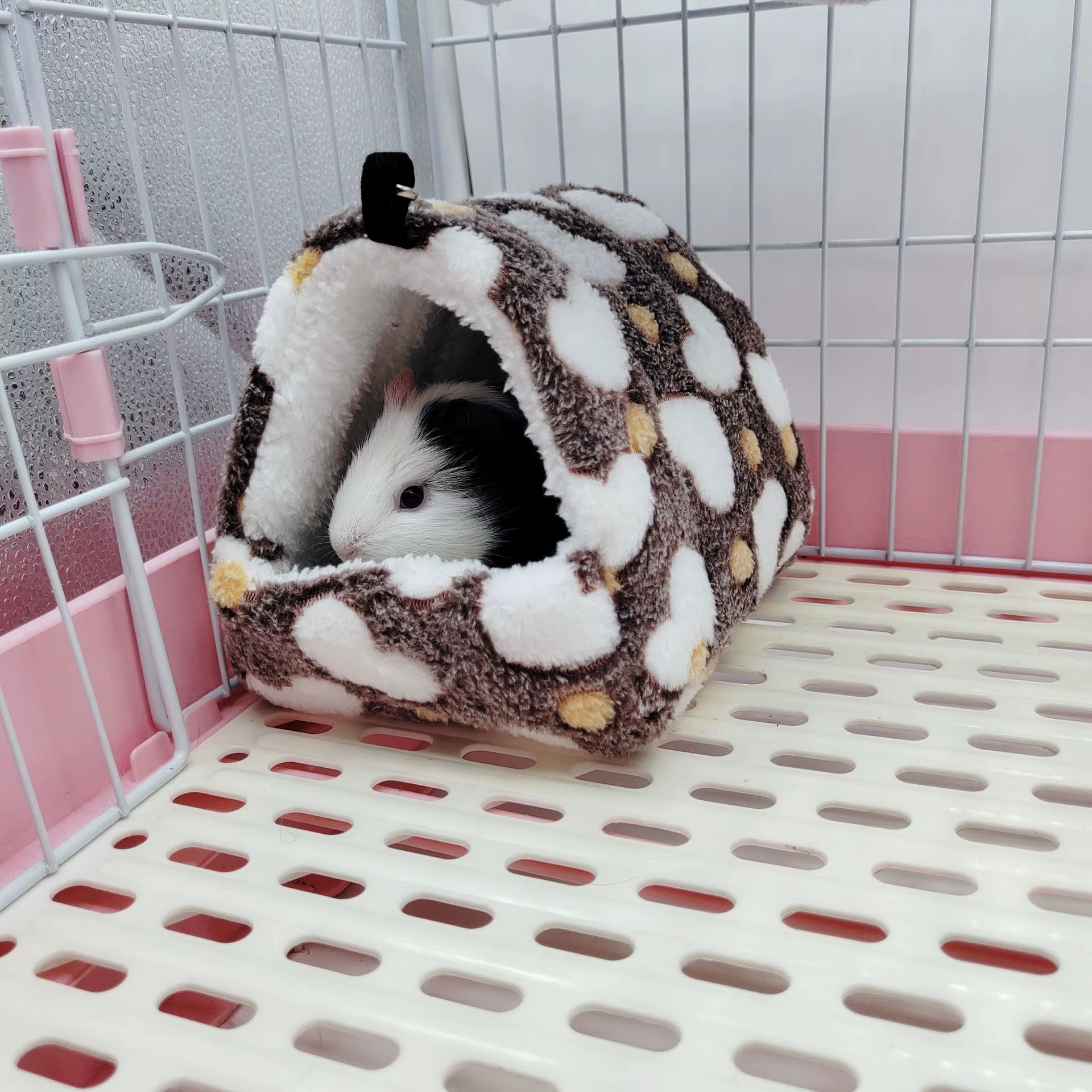 1PCS Coral Fleece Dot Printing Small Foam Pet House Hanging Hamster Bed for Small Animals Squirrel Parrot Cotton Nest